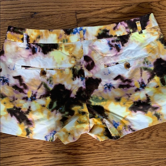 Shorts - Picture 3 of 3